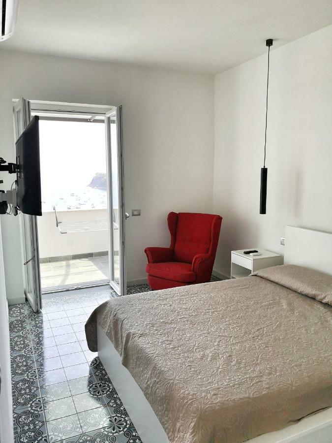 Calise Guest House プロチーダ エクステリア 写真